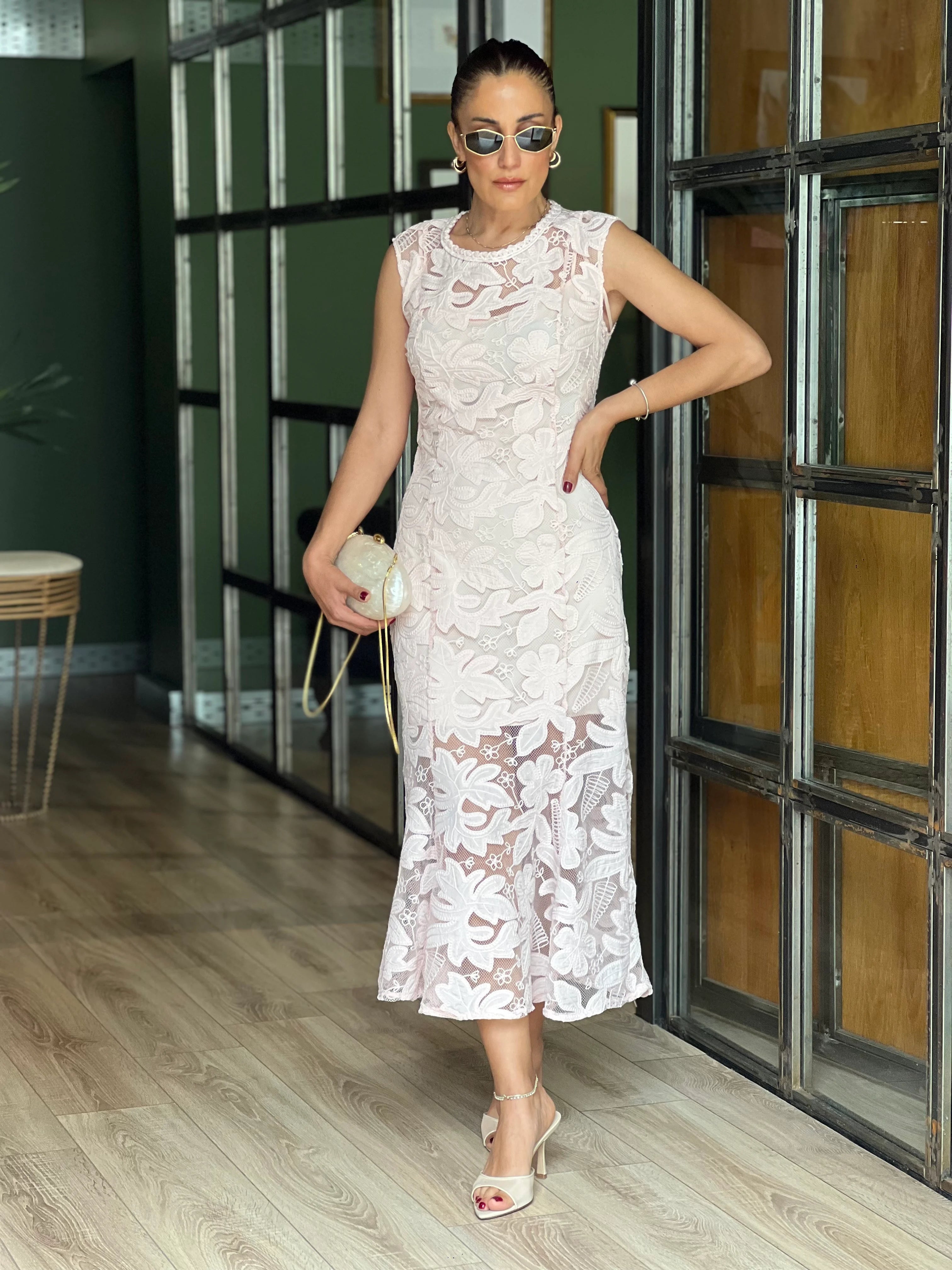 Floral Lace Bow-Back Fishtail Dress