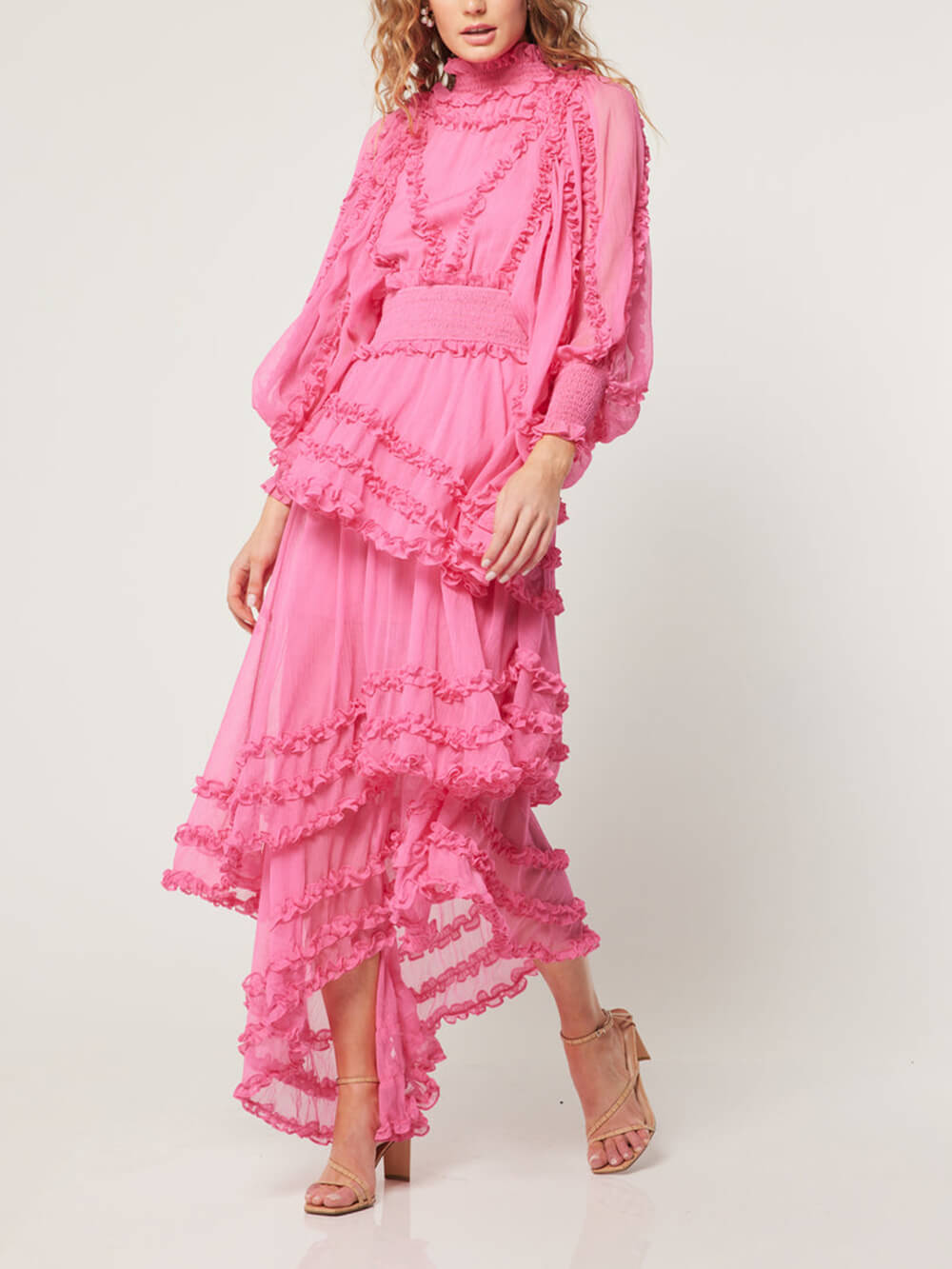 Midikleid mit Stehkragen, gestuften Rüschen und Laternenärmeln
