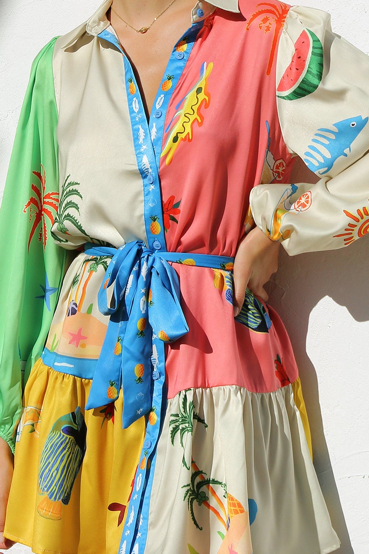 Buntes bedrucktes Minikleid