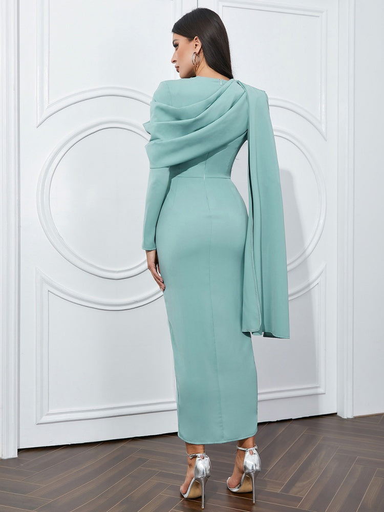 Asymmetrisches, langärmeliges Kleid mit Gürtel
