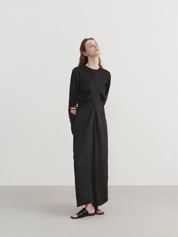 Faltenkleid mit Taillenschnürung