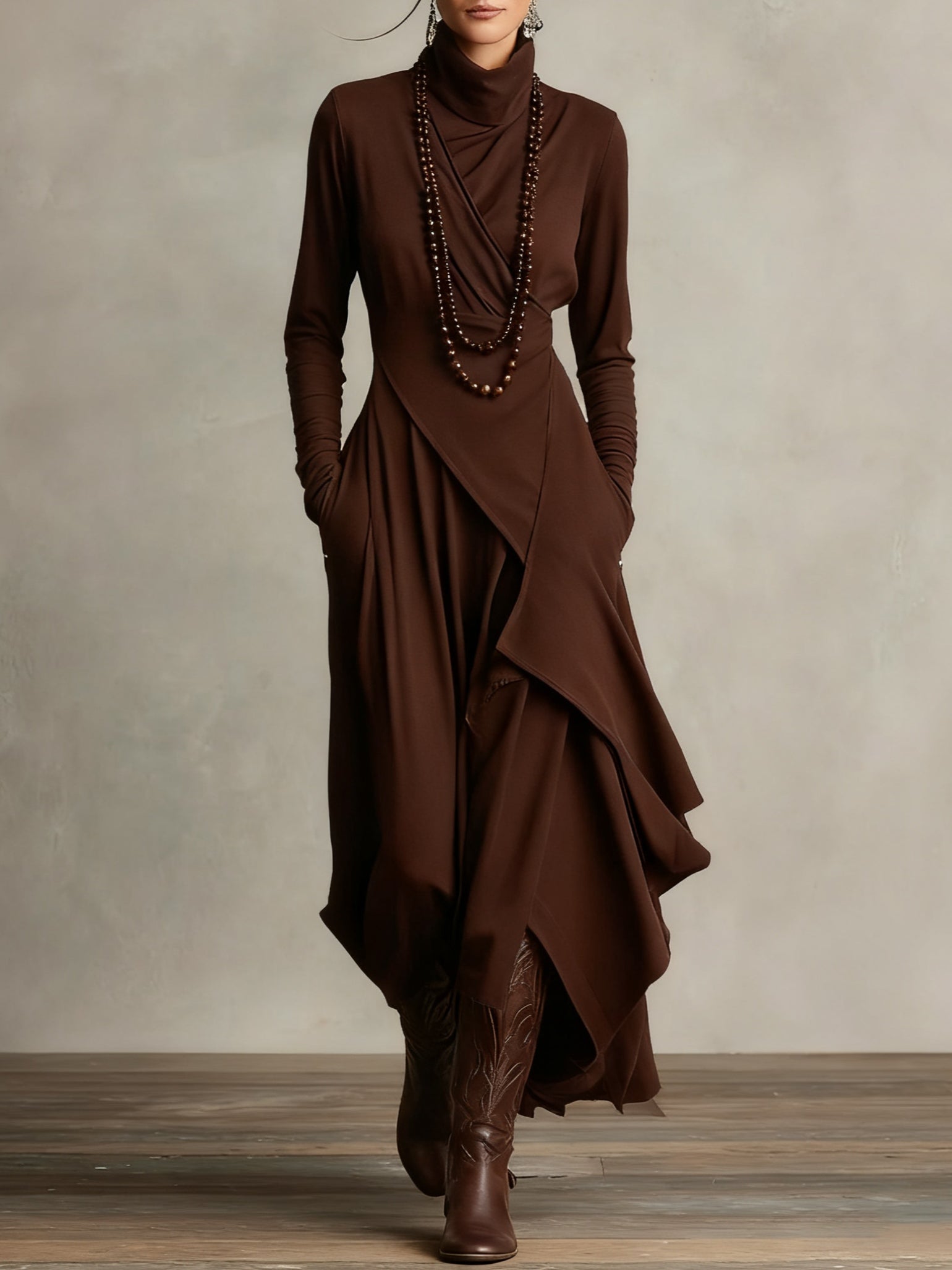 Lila hochgeschlossenes, asymmetrisches Plissee-Maxikleid