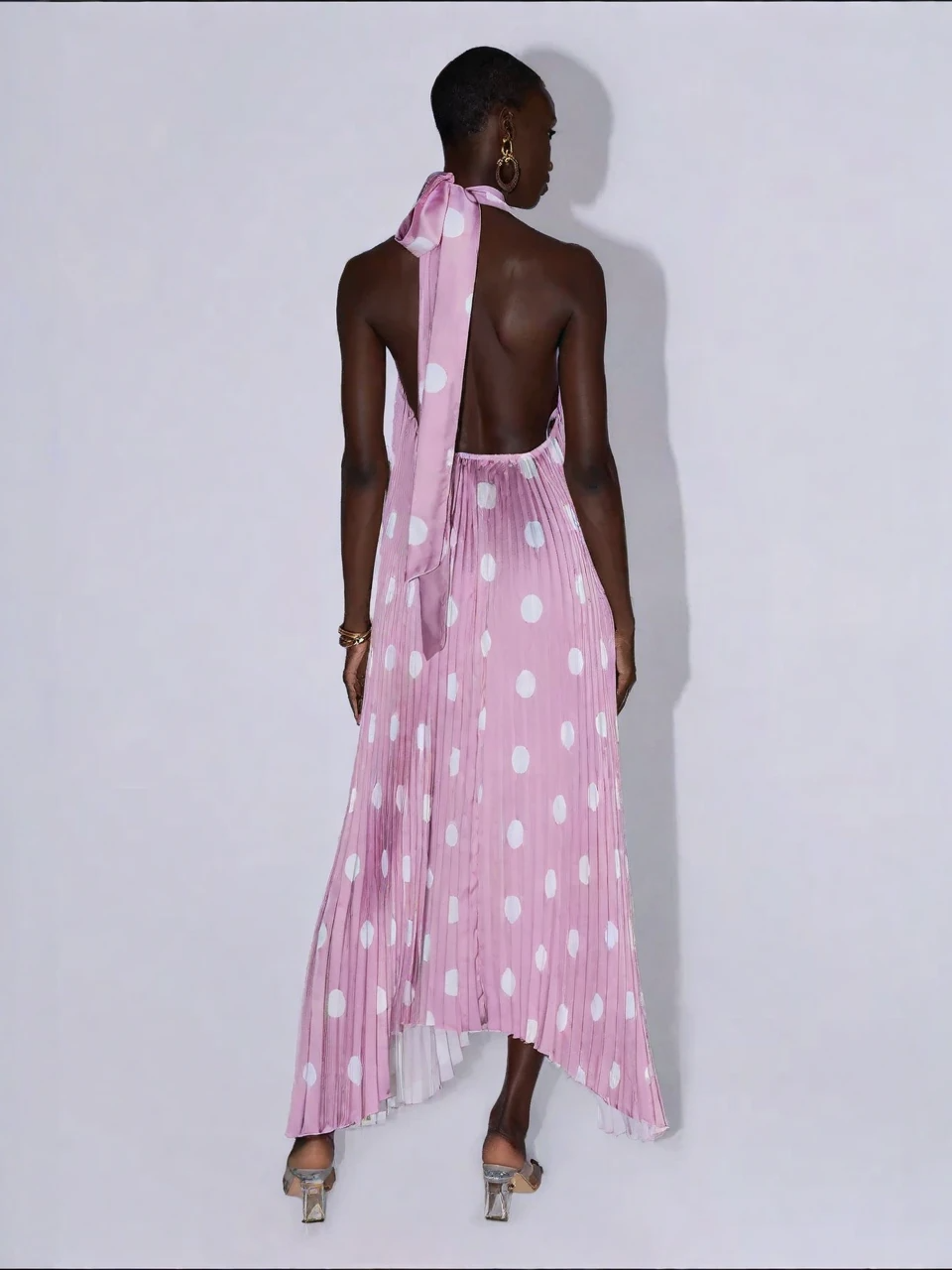 Pinkes gepunktetes Neckholder-Kleid mit Falten
