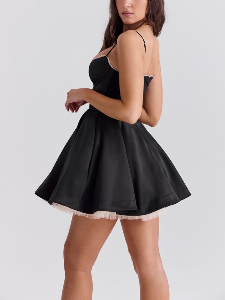 Schwarzes Tüll-Minikleid