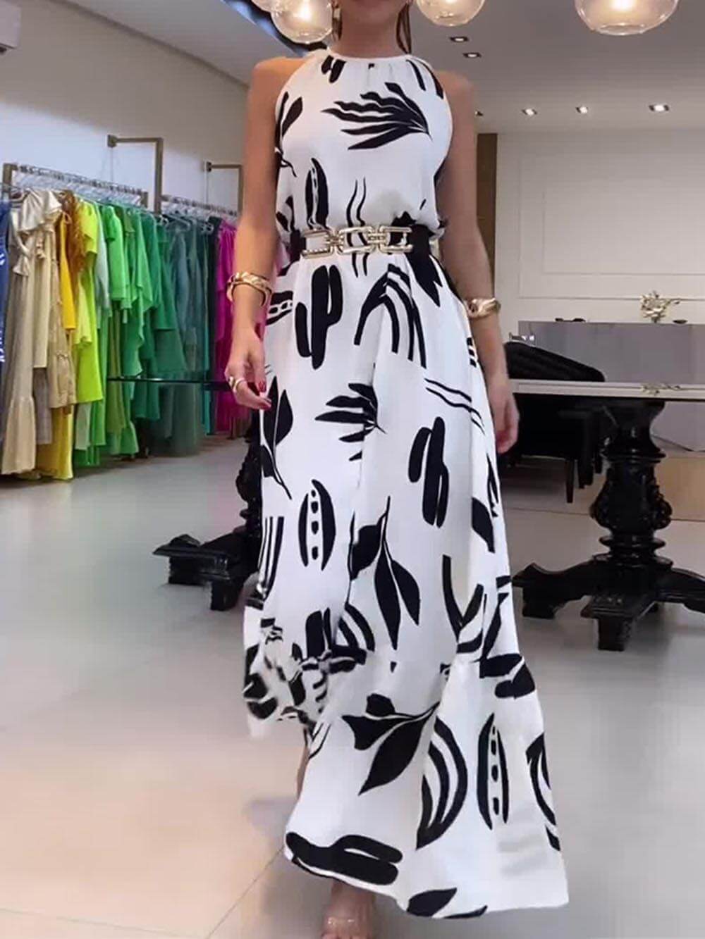 Einzigartiges bedrucktes Maxikleid mit Bindekragen und lockerer Passform