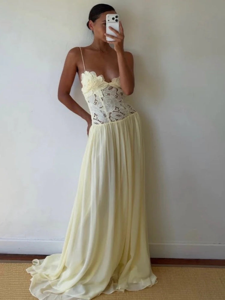 Cremiges gelbes Spitzen-Applikations-Chiffon-Maxikleid
