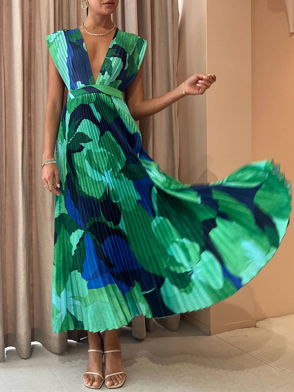 Ärmelloses Lounge-Kleid in Faltenoptik, langes Kleid