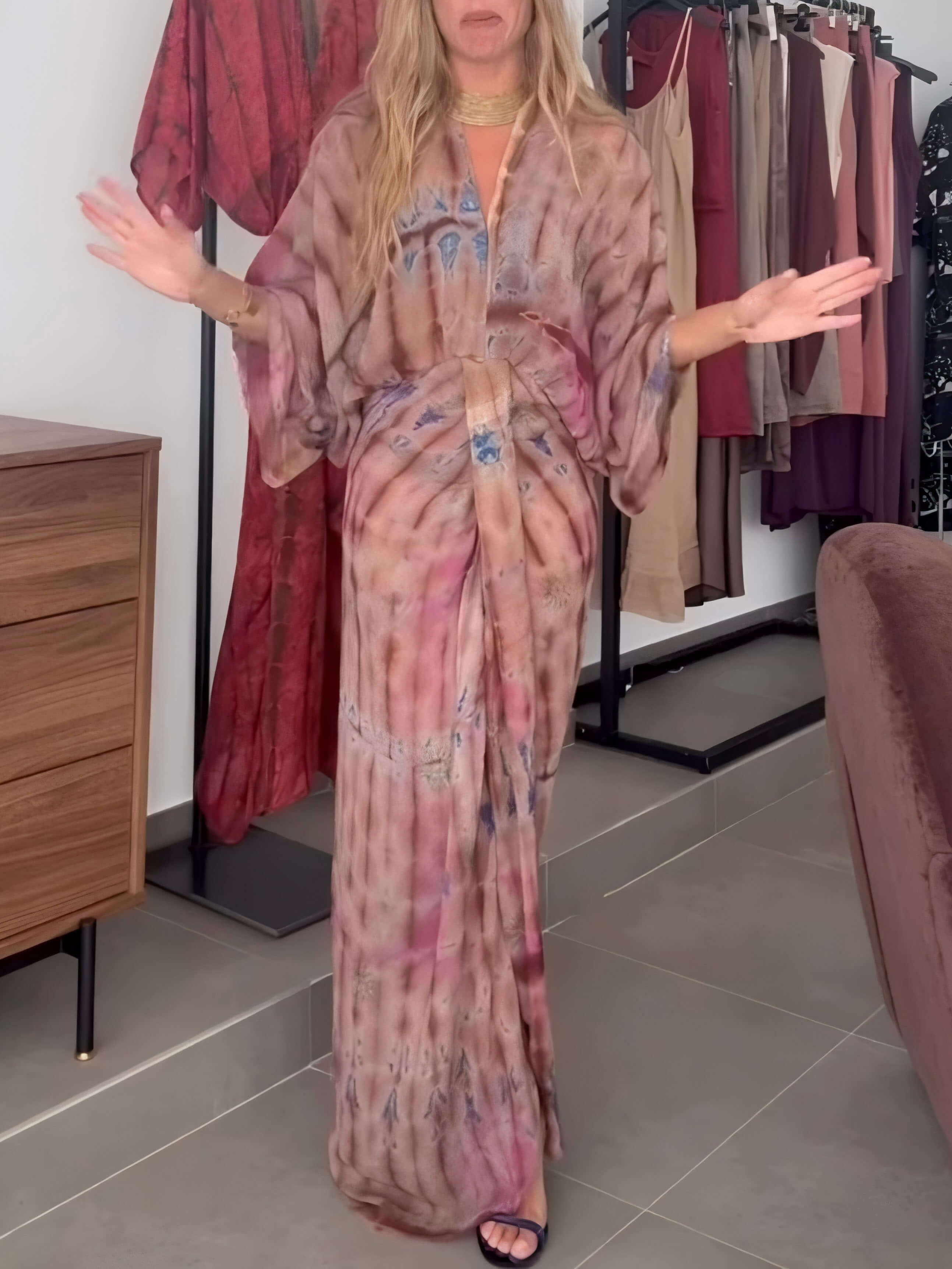 Bedrucktes Kleid im Kimono-Stil