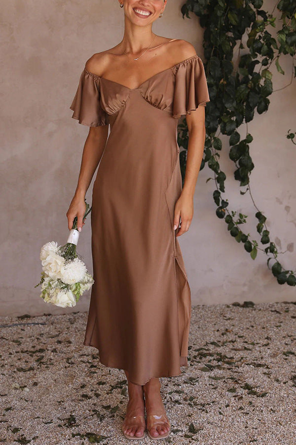 Midi-Kleid mit Seitenschlitz: Carmen-Ausschnitt, Volantärmel