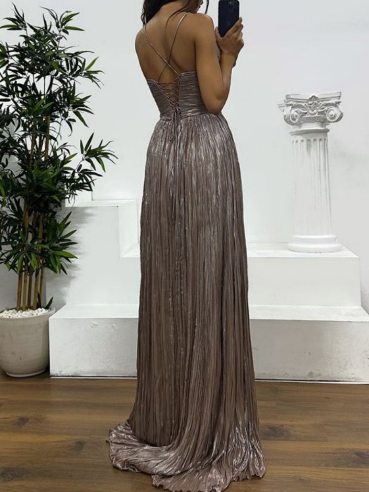 Plissiertes ärmelloses Maxikleid
