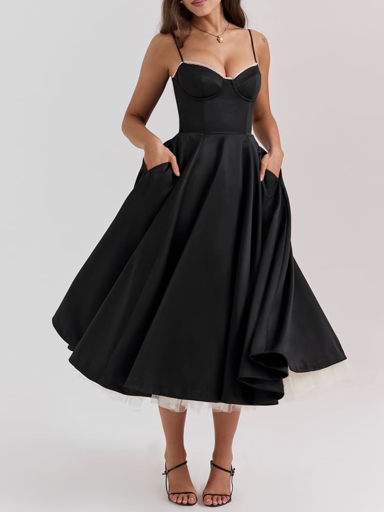 Schwarzes Tüll-Midikleid