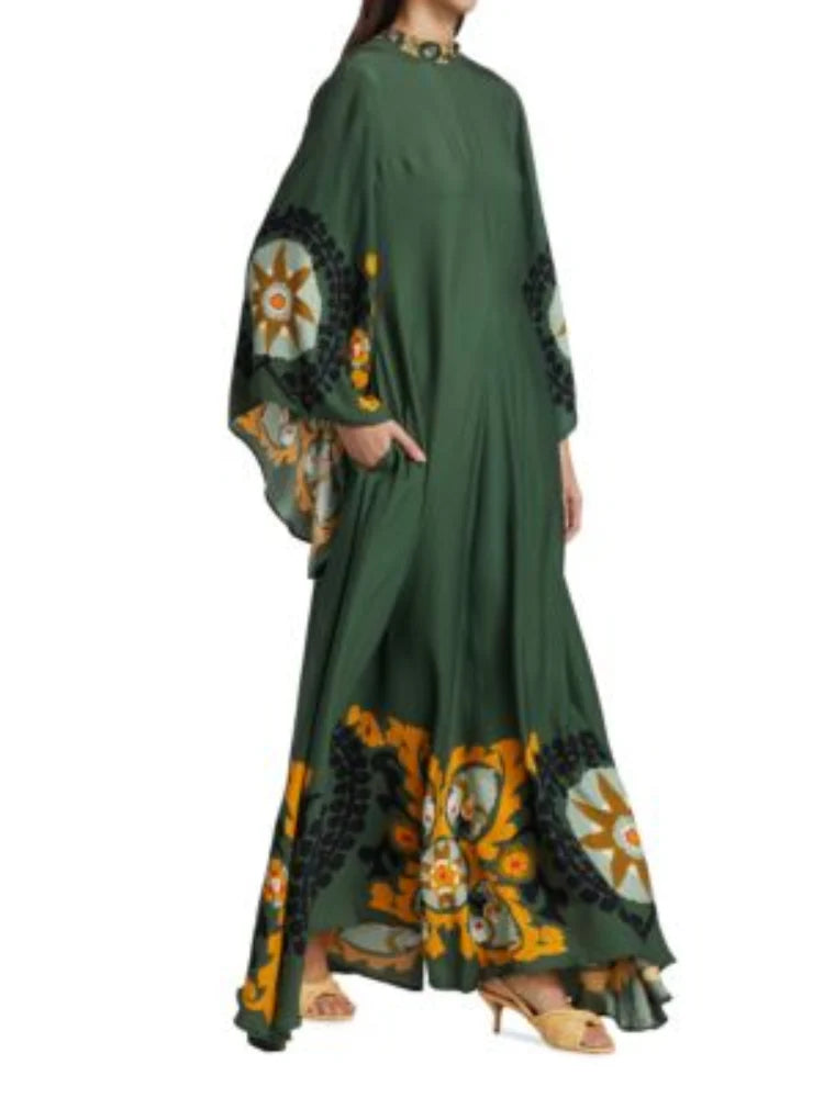 Dunkelgrünes bedrucktes Maxikleid