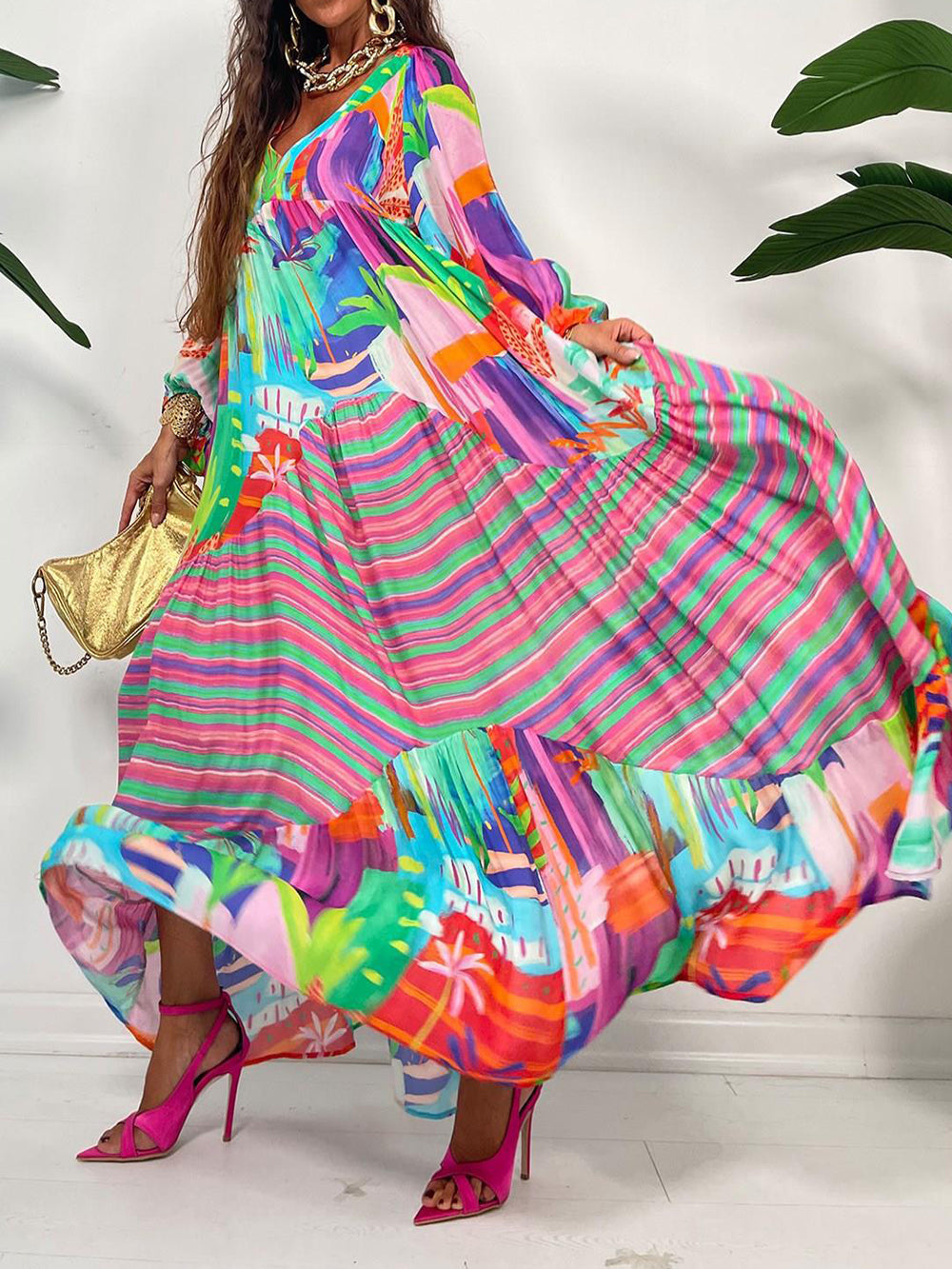 Oversized Maxikleid mit V-Ausschnitt und Print