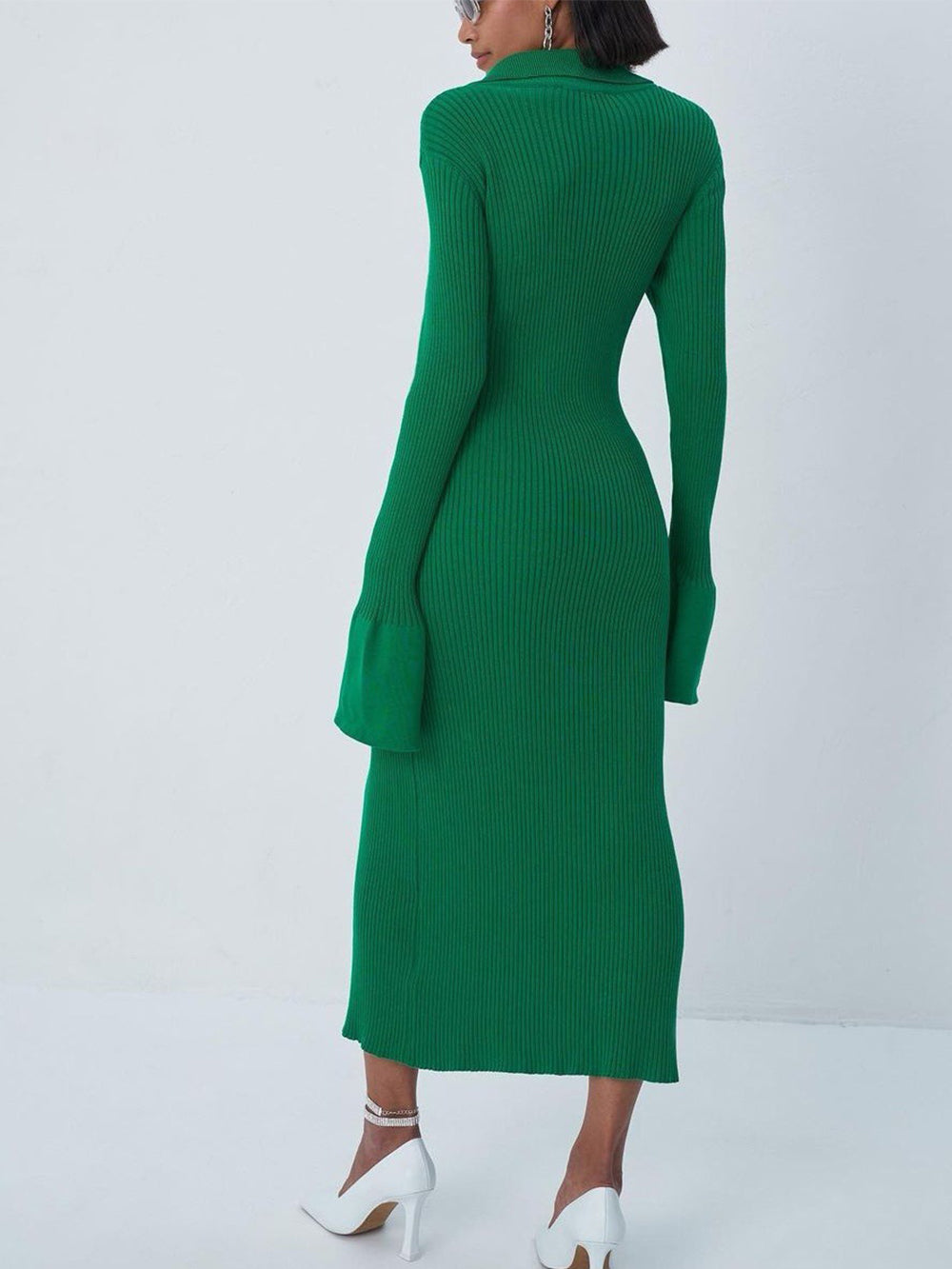 Maxikleid mit V-Ausschnitt, langen Glockenärmeln und Pullover-Oberteil