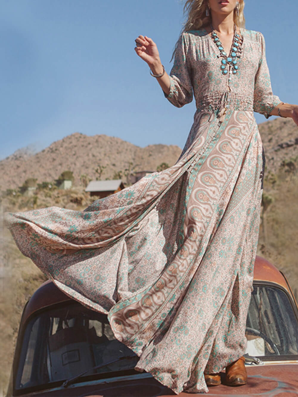 Sexy Maxikleid aus Chiffon mit V-Ausschnitt