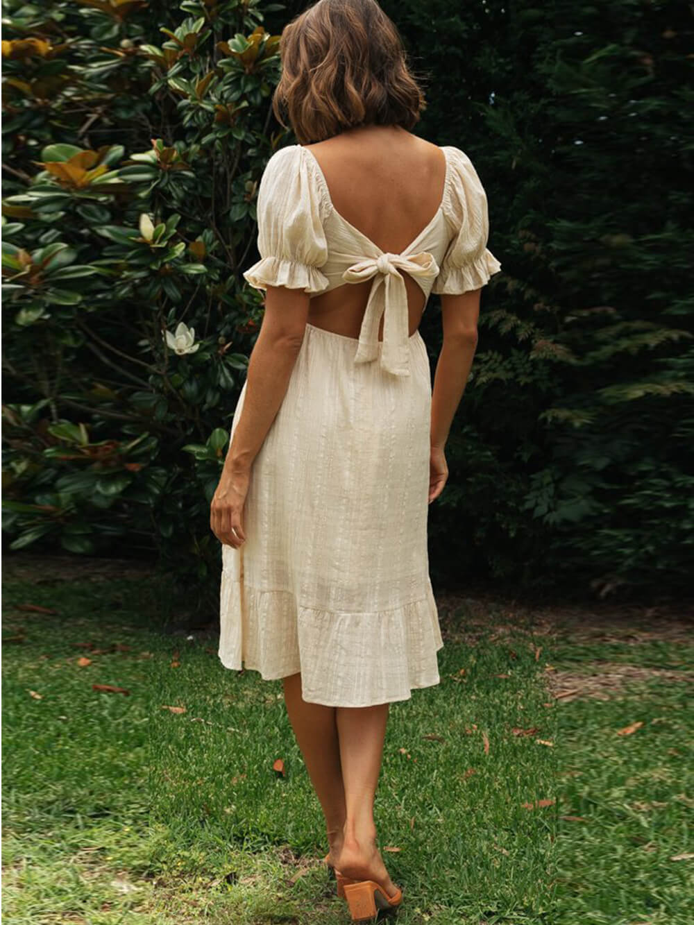 Elegantes, einfarbiges Midi-Kleid im Landhausstil