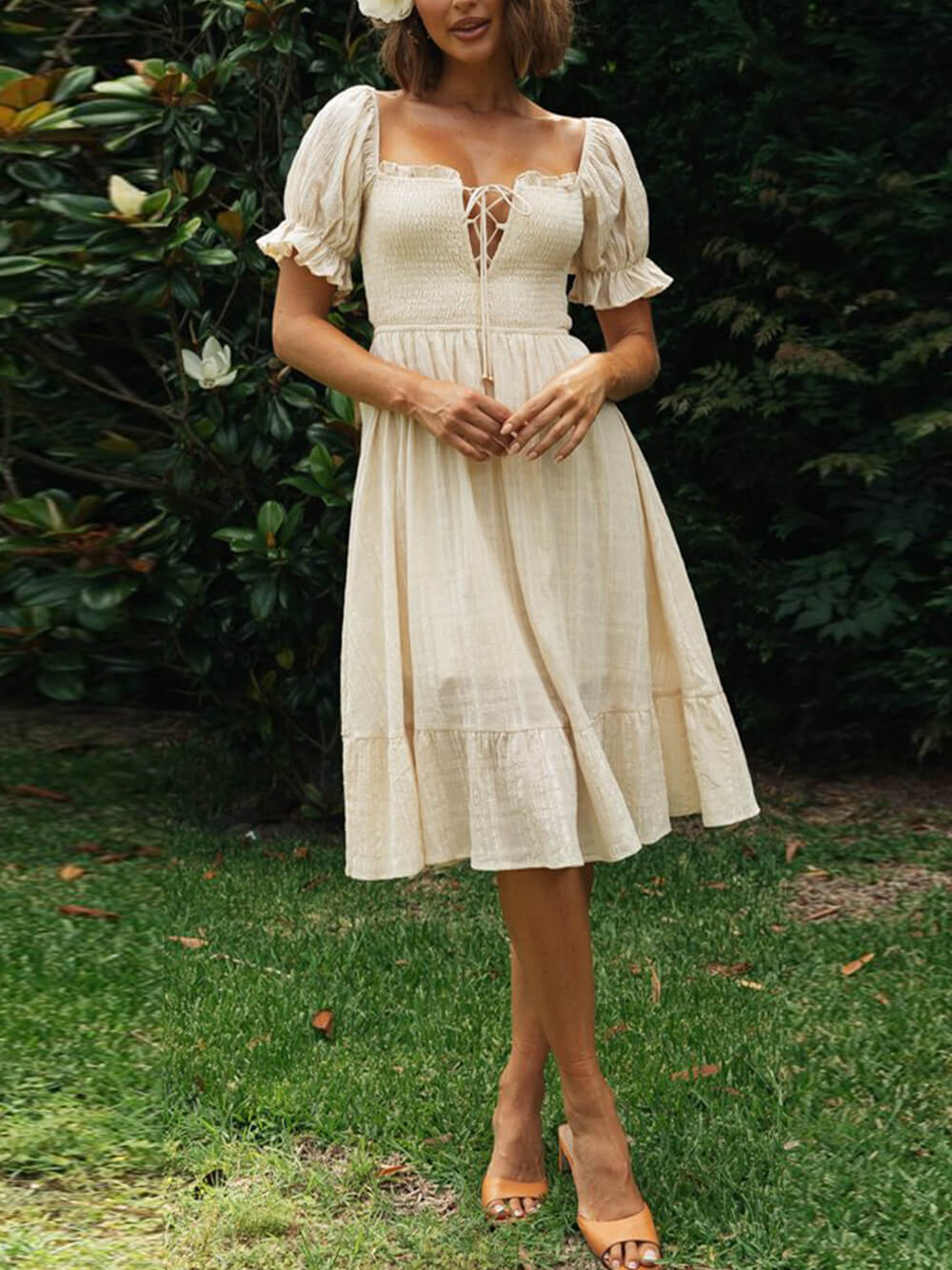 Elegantes, einfarbiges Midi-Kleid im Landhausstil