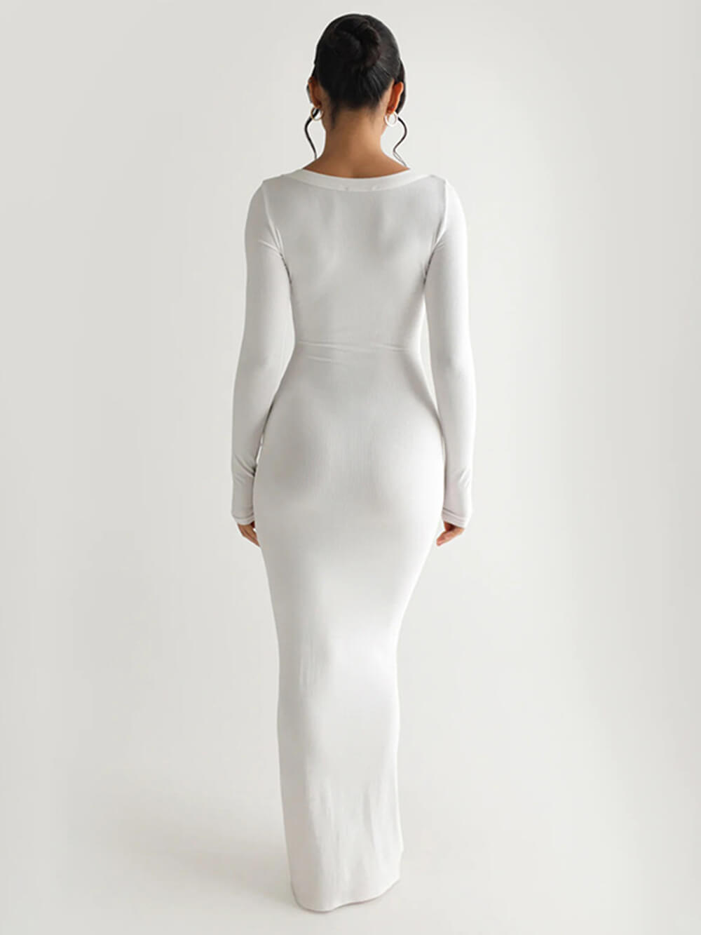 Einfarbiges, langärmliges Maxikleid mit quadratischem Ausschnitt