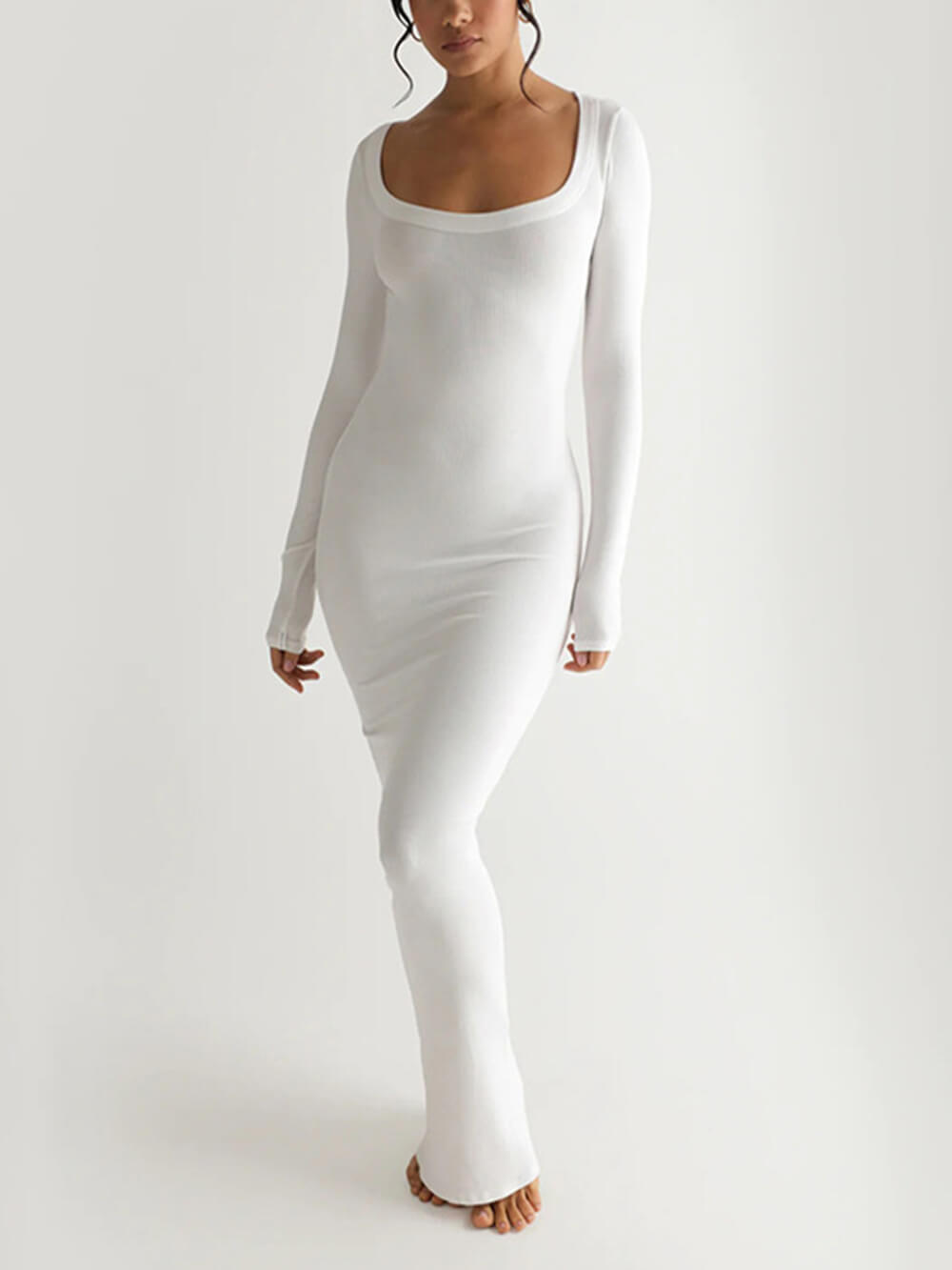 Einfarbiges, langärmliges Maxikleid mit quadratischem Ausschnitt