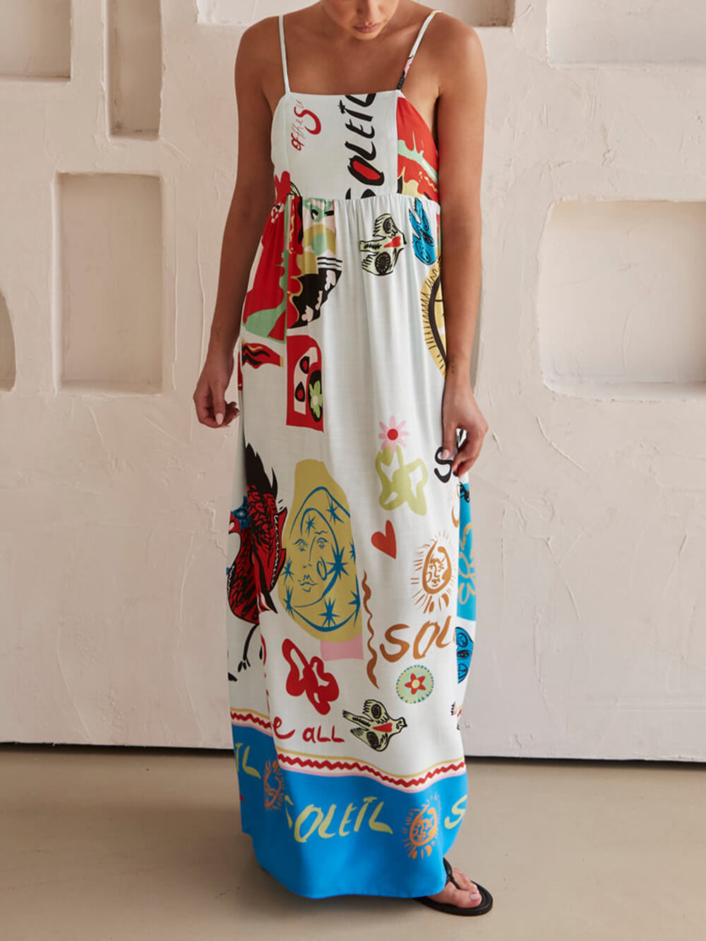 Raffiniertes Satin-Maxikleid mit einzigartigem Print
