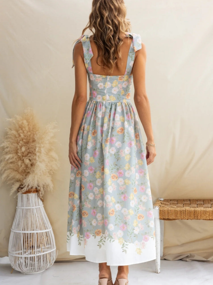 Sommerliches neues französisches Blumen-Slip-Midikleid