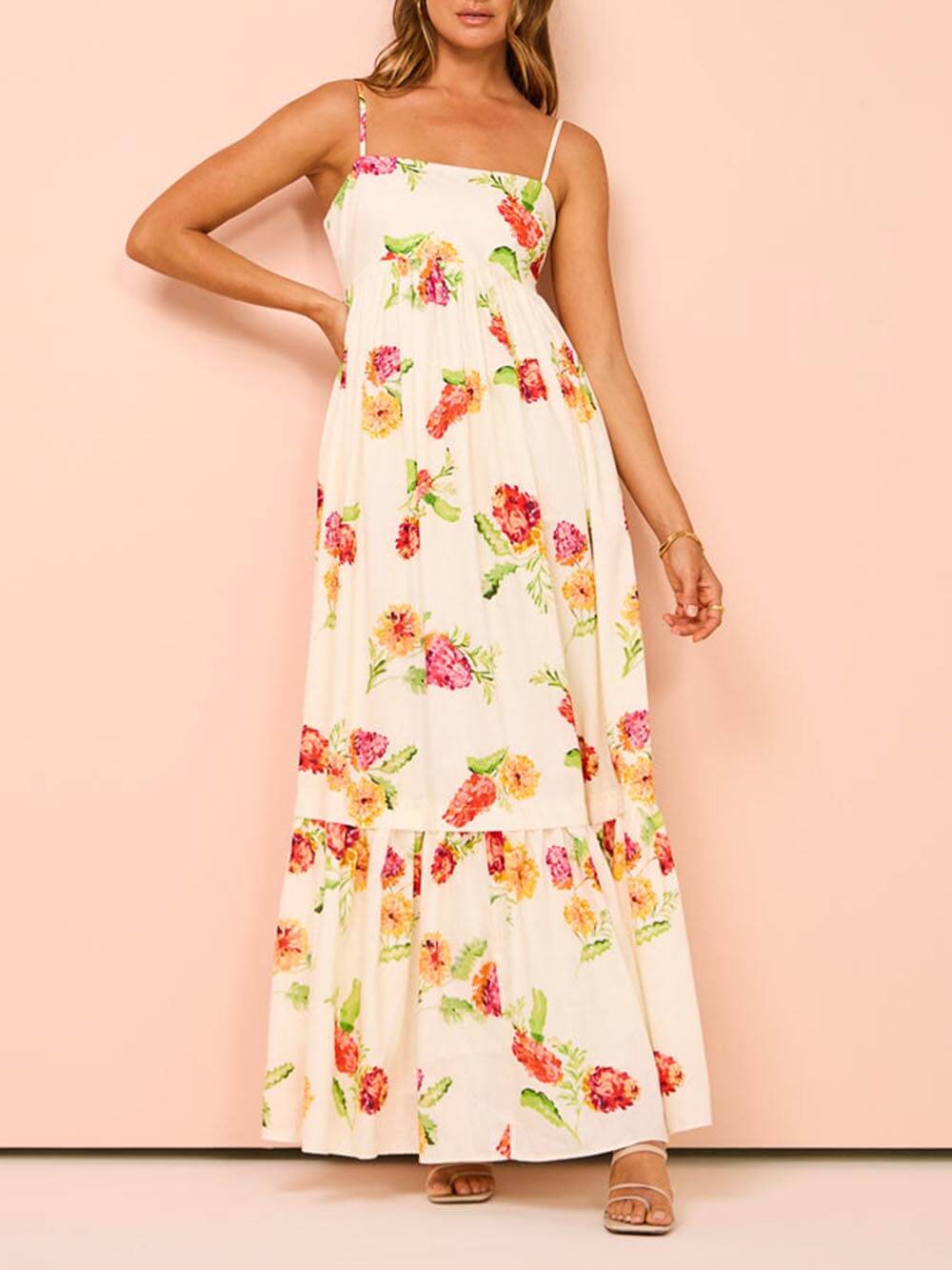 Einzigartiges geblümtes Neckholder-Maxikleid mit Rückenausschnitt