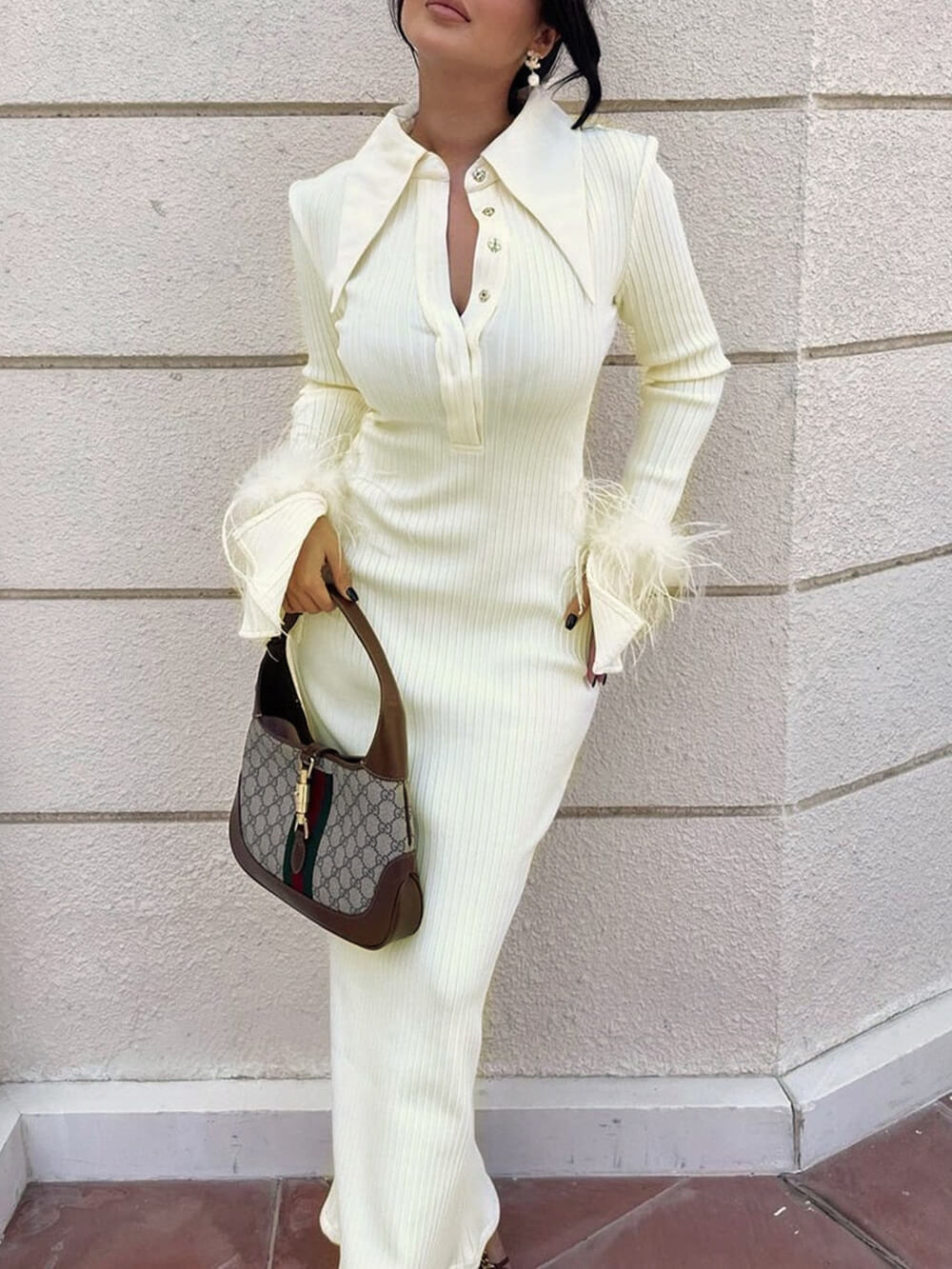 Maddy Federbandage Maxikleid