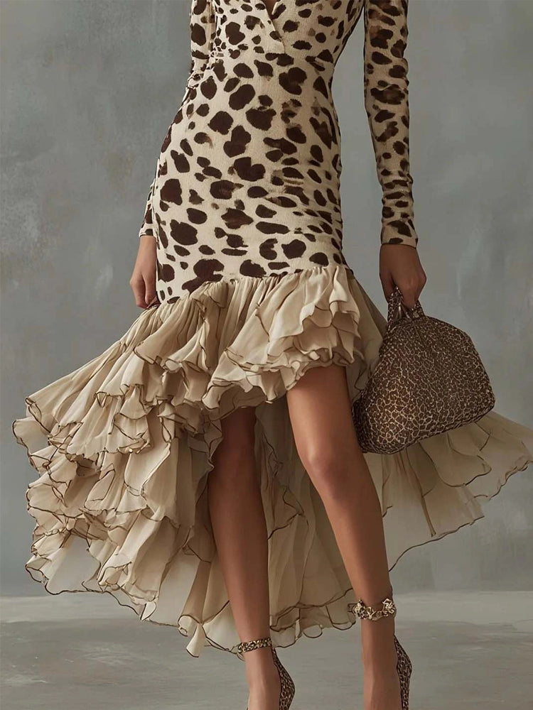Maxikleid mit Rüschen und V-Ausschnitt im Print-Design