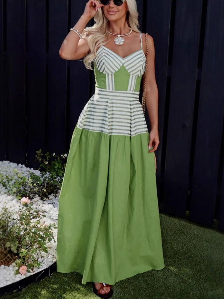 Rückenfreies bedrucktes Slip-Kleid