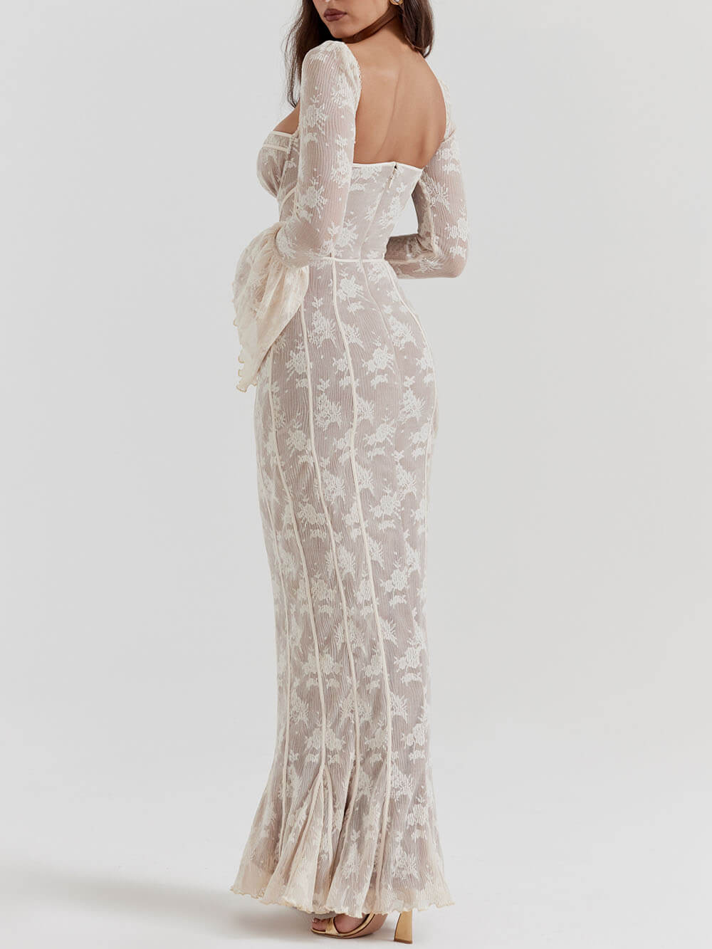 Vintage cremefarbenes Spitzen-Maxikleid