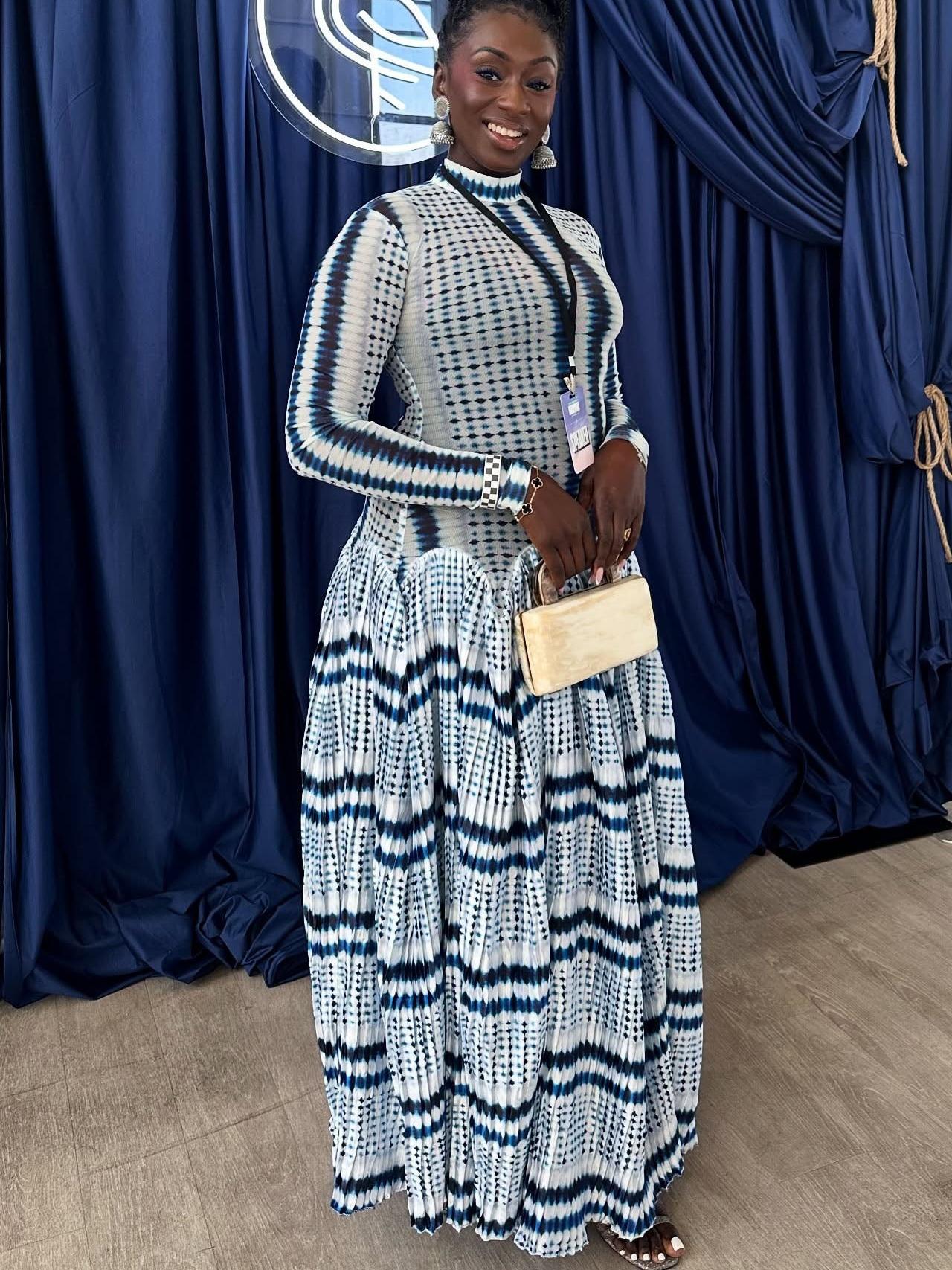 Batik-Abendkleid mit schmaler Passform und hüftbetonendem Schnitt