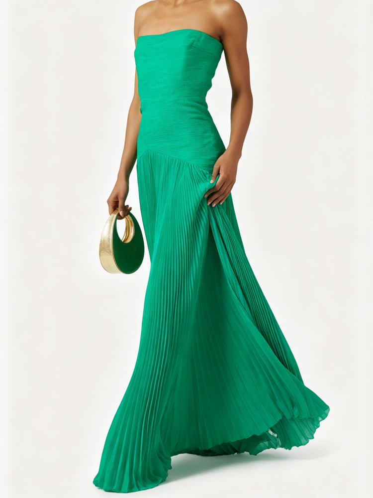 Smaragdgrünes, plissiertes, trägerloses Abendkleid
