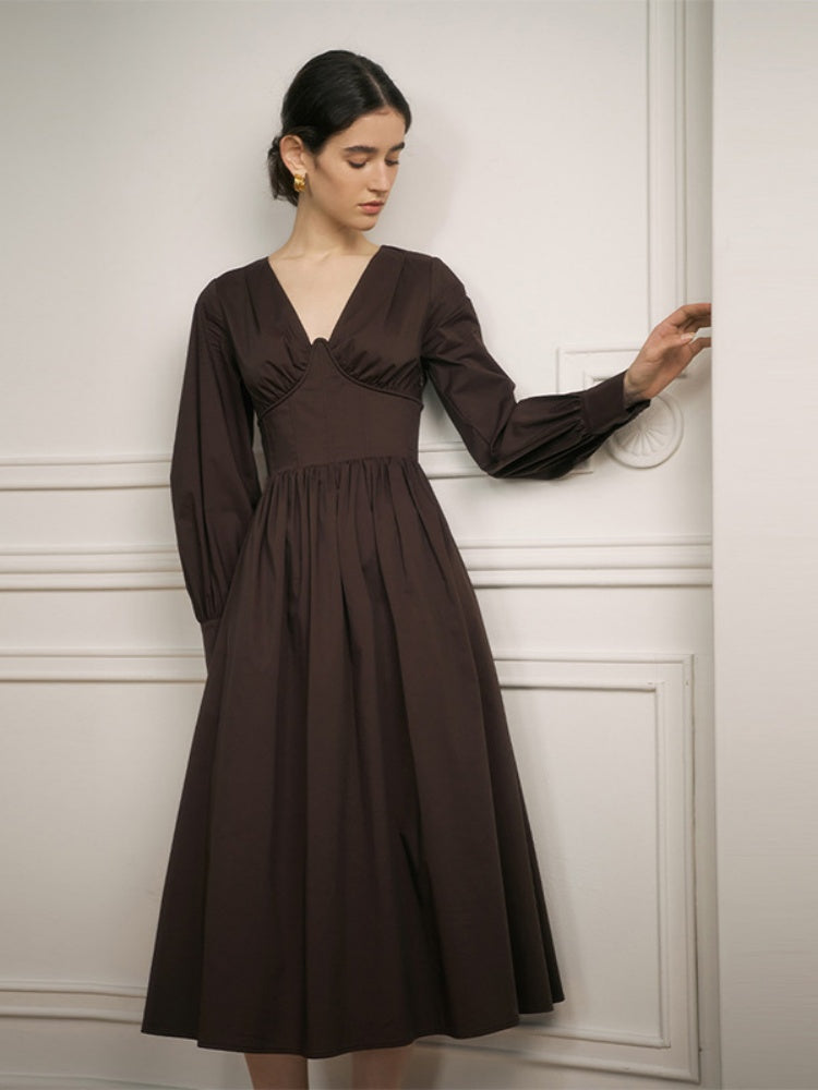 Frühlingshaftes V-Ausschnitt Midi-Kleid mit Taillenbetonung
