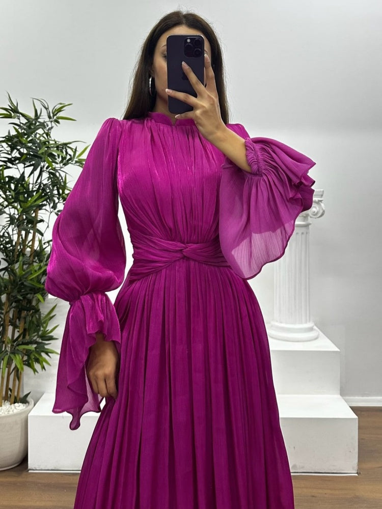 Französisch inspirierte Maxikleid mit Taillenbetonung
