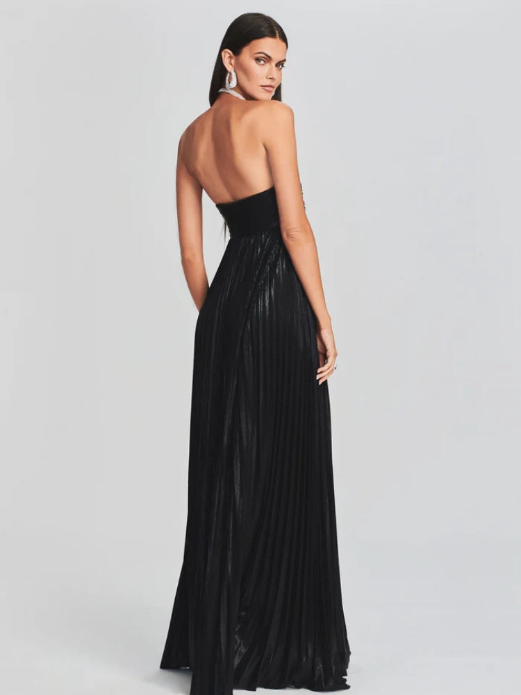 Raffiniertes, geknotetes Abendkleid mit Schlitz