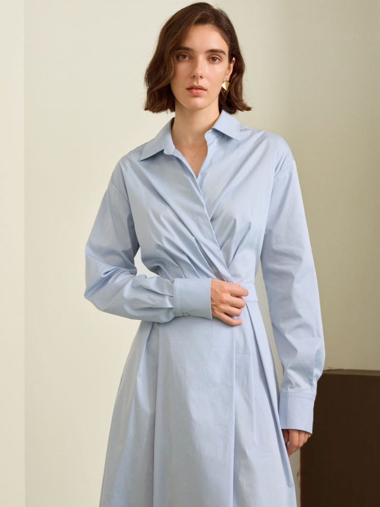 Französischblaue Hemd-Midikleid mit Gürtel