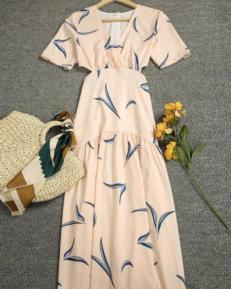 Make it Fashion Cutout Maxi Dress