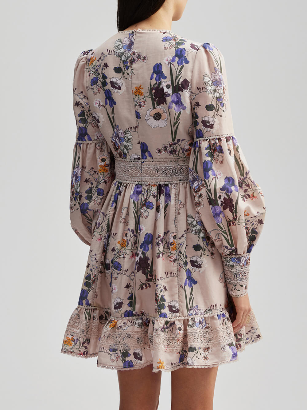 Geblümtes Minikleid mit Ballonärmeln
