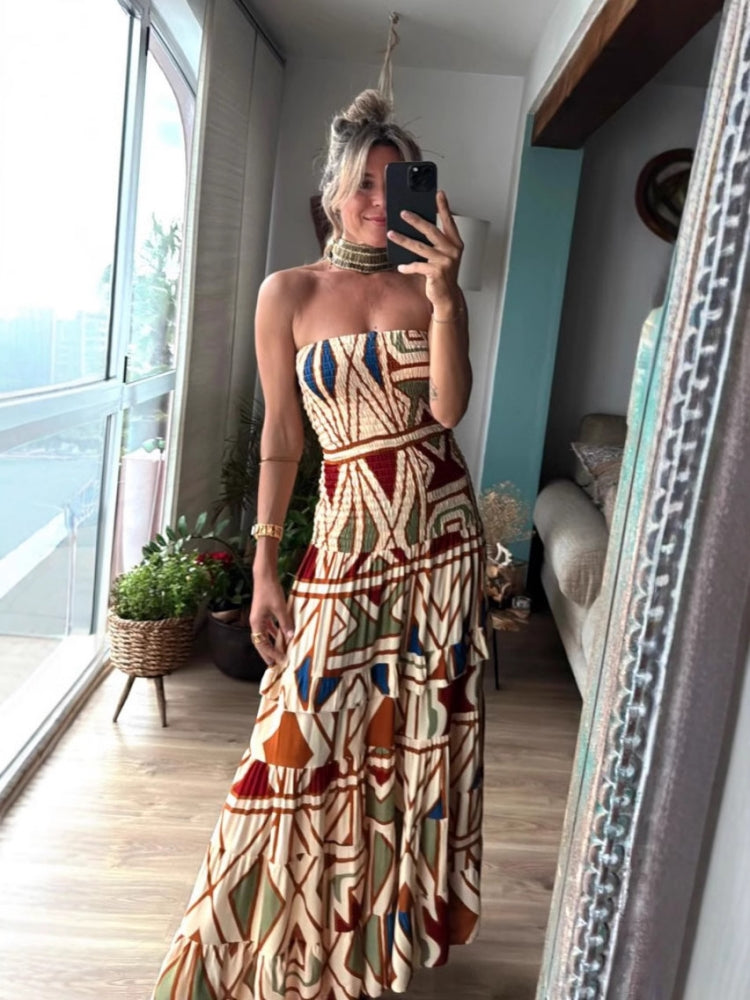 Sommerliches Retro-Boho-Maxikleid mit Spaghettiträgern