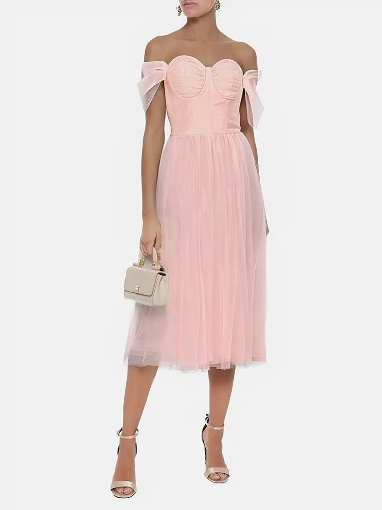 Schlauchkleid mit Mesh-Einsatz