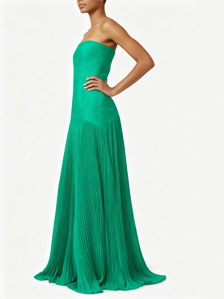 Smaragdgrünes, plissiertes, trägerloses Abendkleid