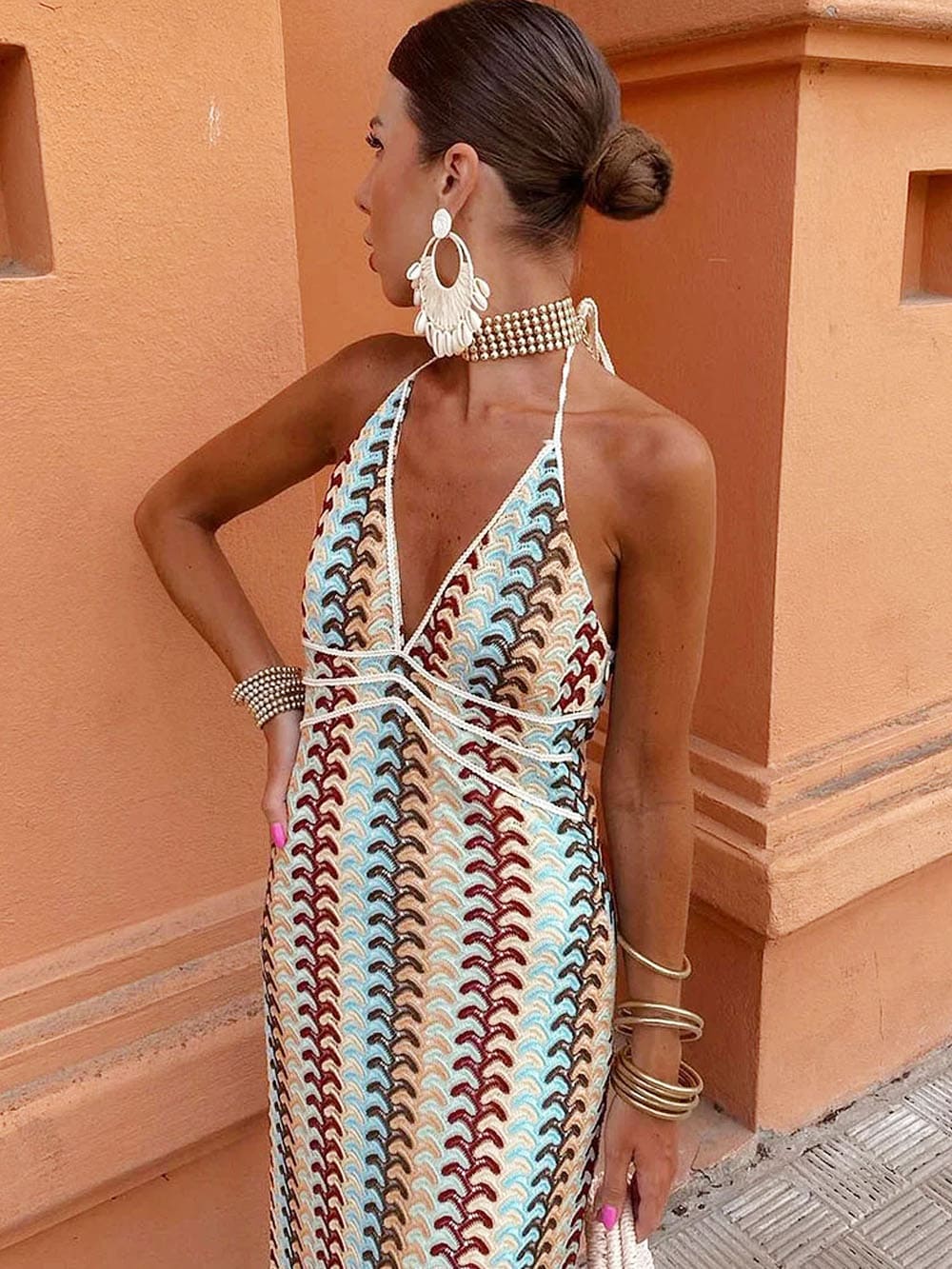 Trägerloser V-Ausschnitt, rückenfreies, gestricktes Maxi-Boho-Kleid mit Muster, figurbetont, für den Urlaub – Beige