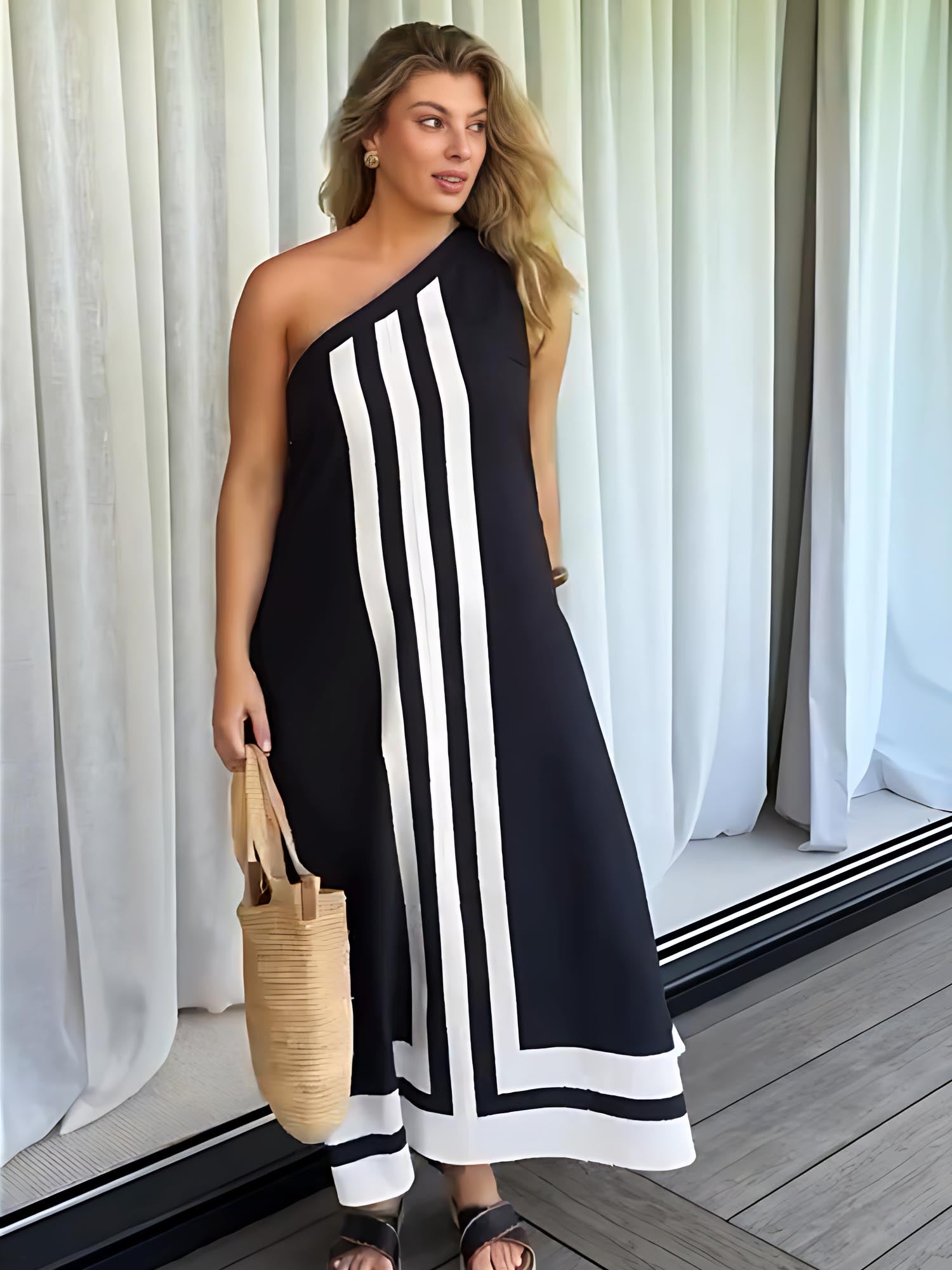 Midi-Kleid mit asymmetrischem Ausschnitt