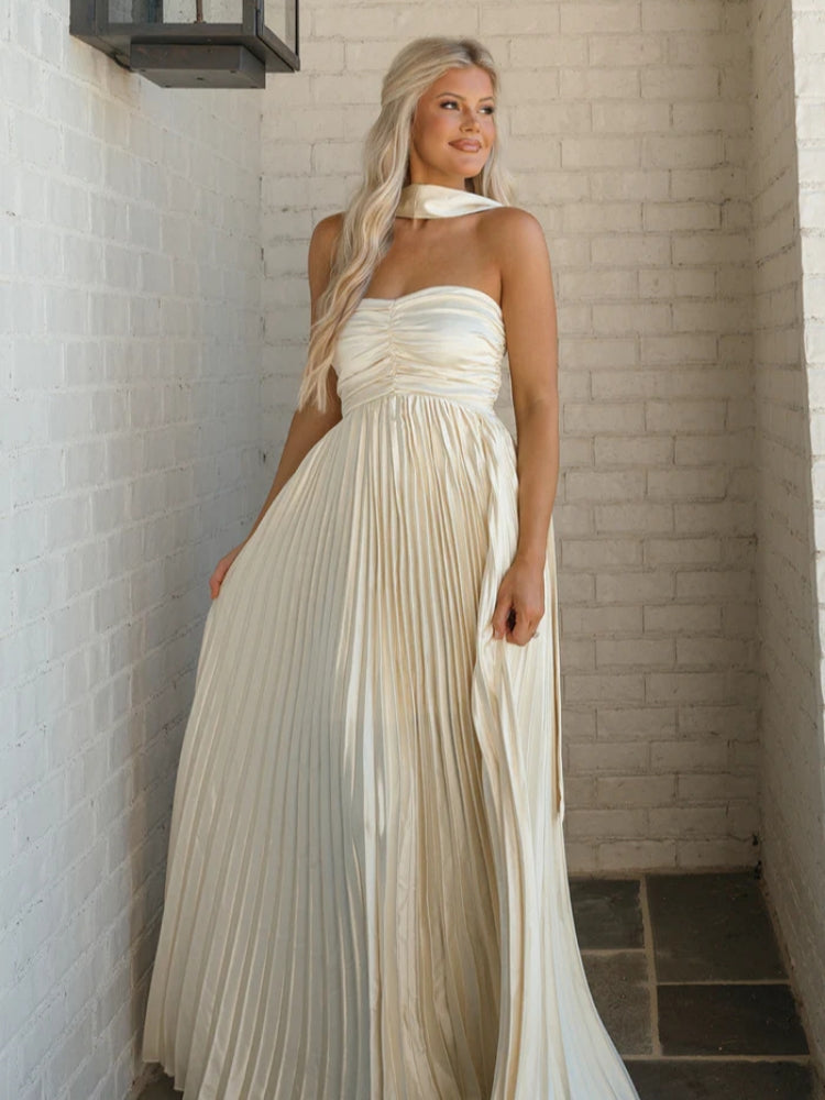 Voluminöses Abendkleid mit Rock