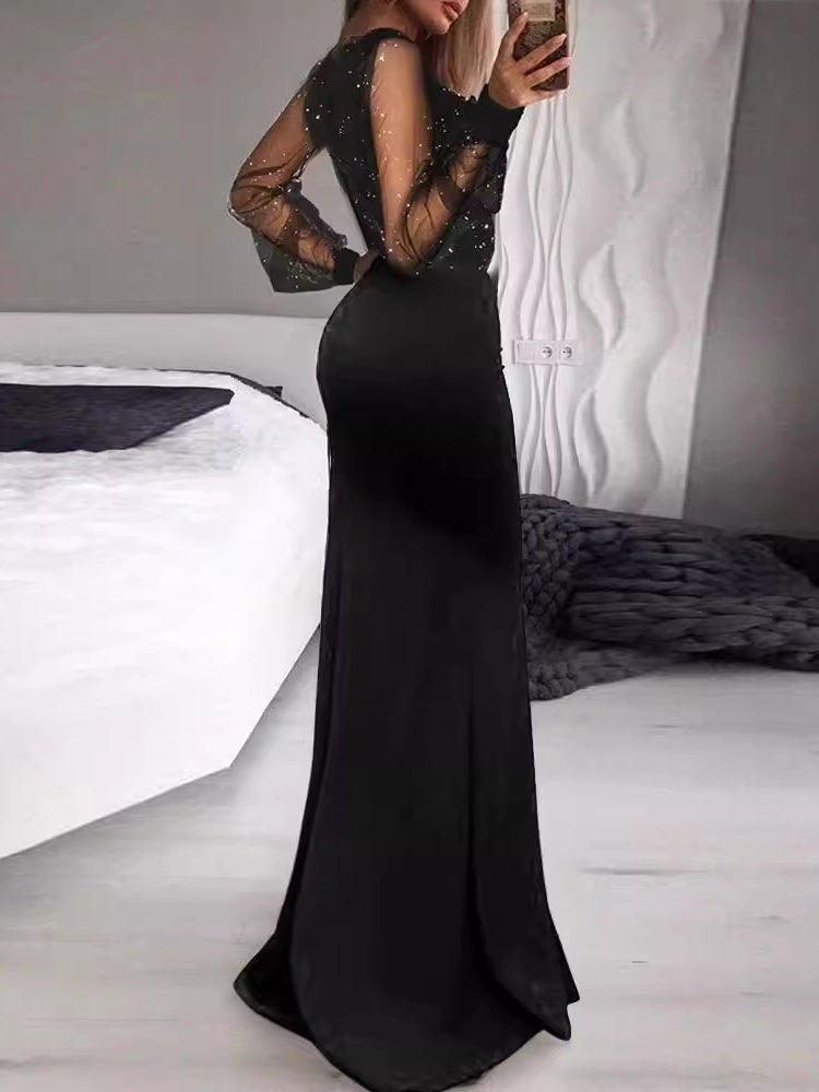 Schwarzes Bodycon-Kleid mit transparenten Einsätzen