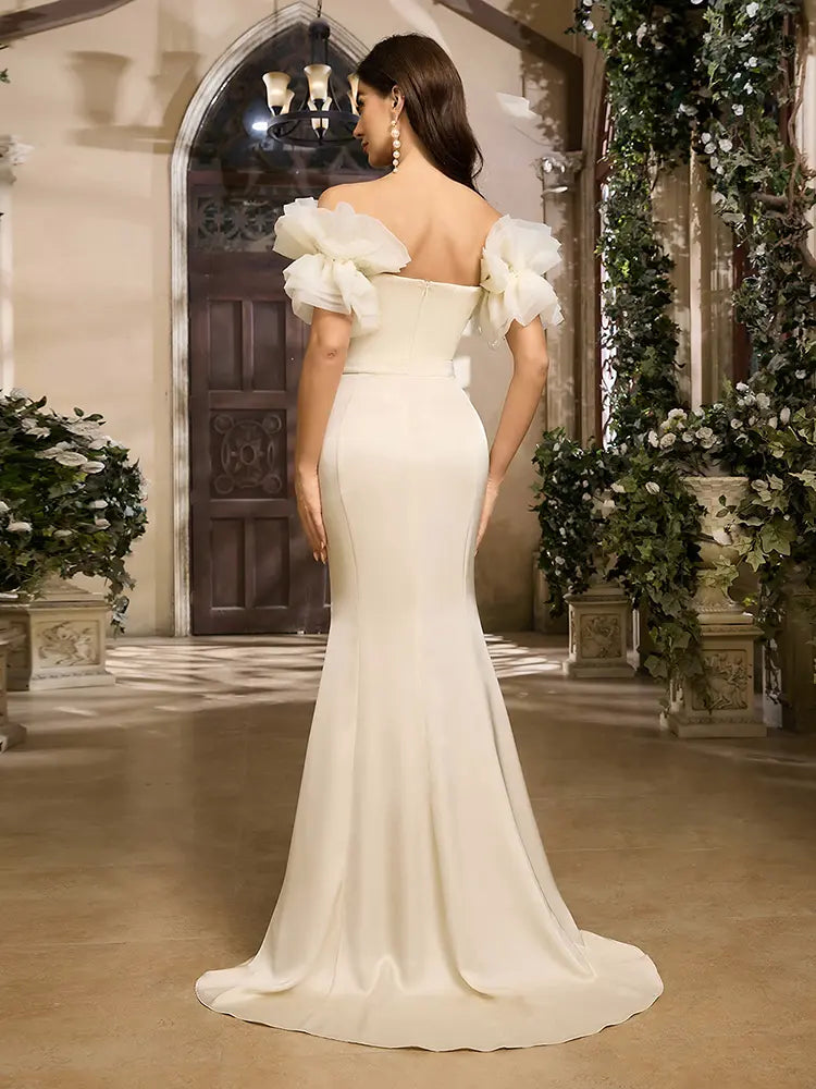 Sexy trägerloses Kleid mit Mesh-Rücken