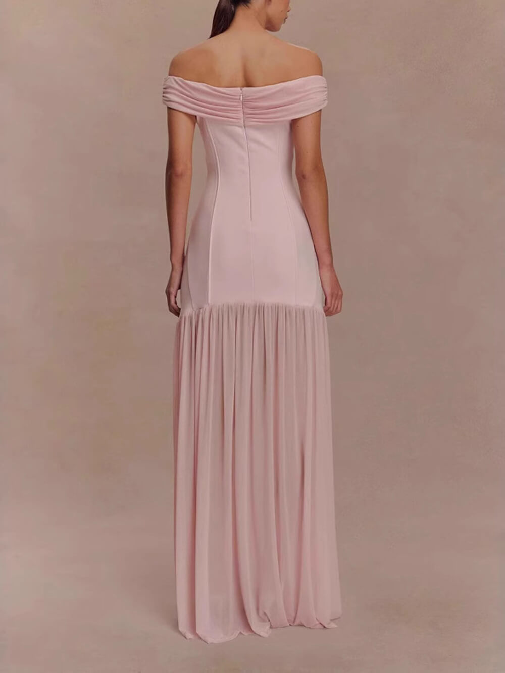 Elegantes trägerloses figurbetontes Maxi-Kleid mit Blumenapplikationen