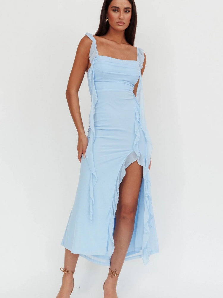 Schmales ärmelloses Sommer-Midikleid mit Schlitz