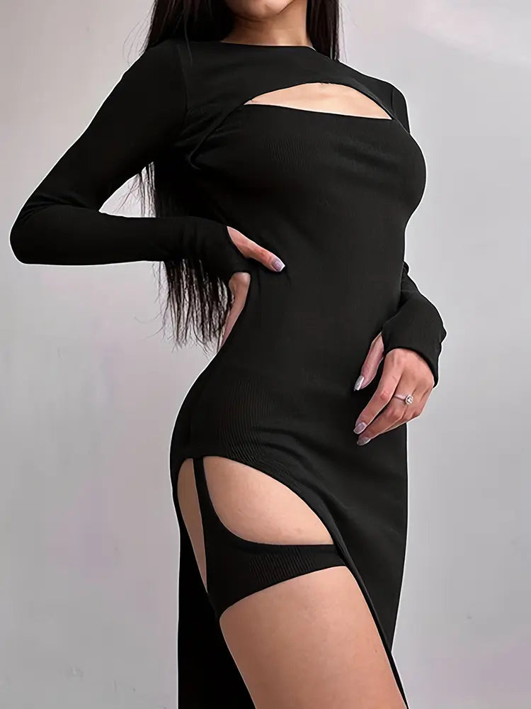 Figurbetontes schulterfreies Langarmkleid