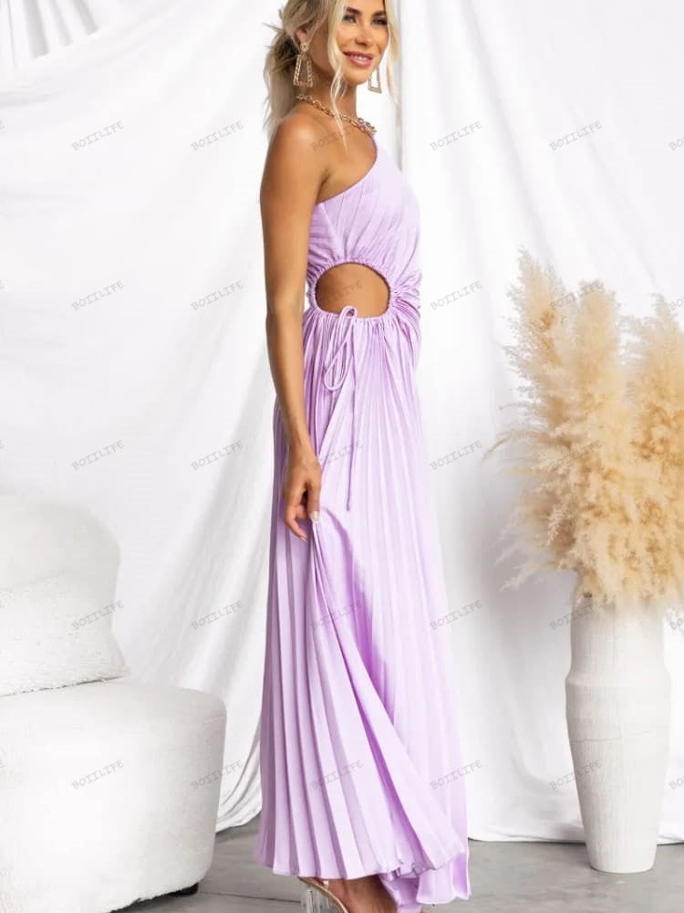 Plissiertes One-Shoulder-Kleid mit Cut-Out-Taille